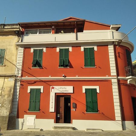 Alla Porta Di Sotto B&B Fivizzano Exterior photo
