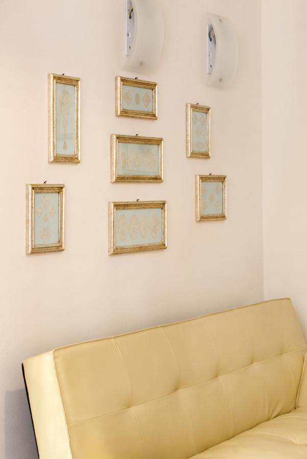 Alla Porta Di Sotto B&B Fivizzano Exterior photo