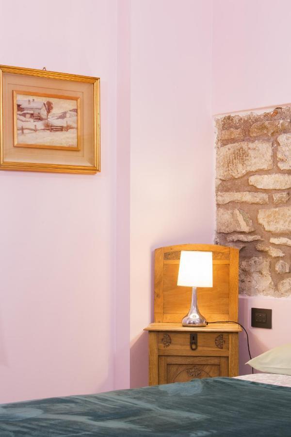 Alla Porta Di Sotto B&B Fivizzano Exterior photo